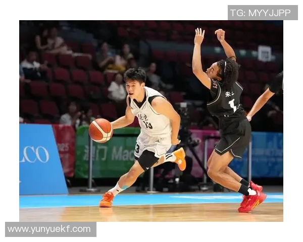 上海篮球队在篮球节奏排行榜中荣登第四名展现出强劲实力与团队协作 上海篮球队在篮球节奏排行榜中荣登第四名展现出强劲实力与团队协作